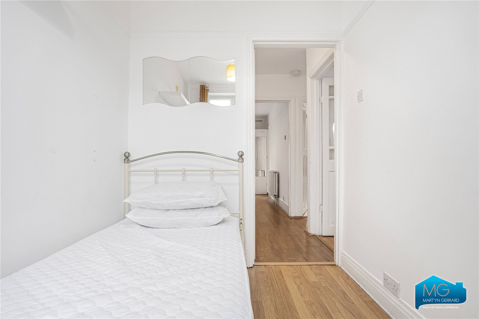 2 bedroom Ground Floor Flat to rent - Martyn Gerrard