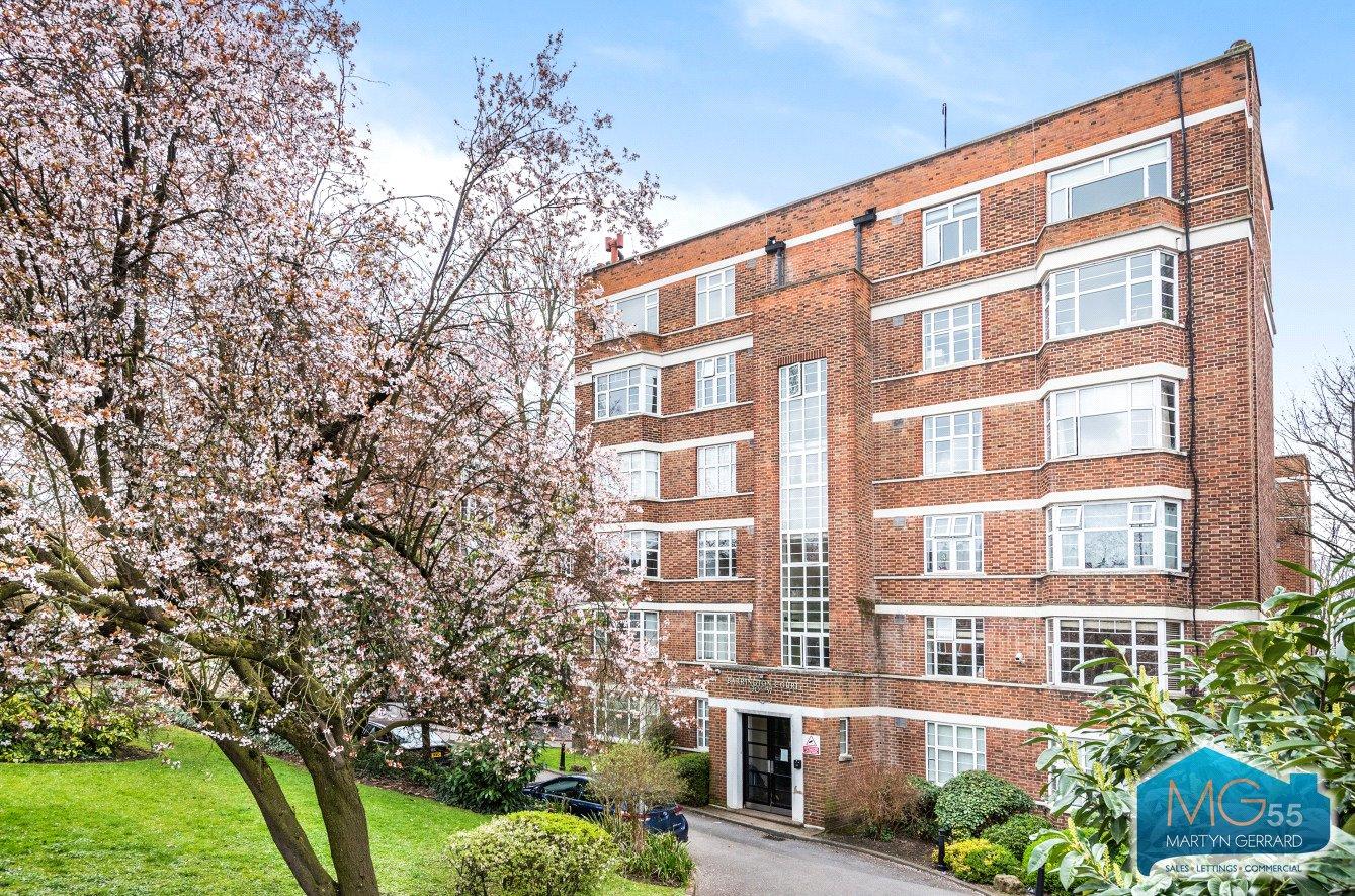 2 bedroom Apartment to rent - Martyn Gerrard
