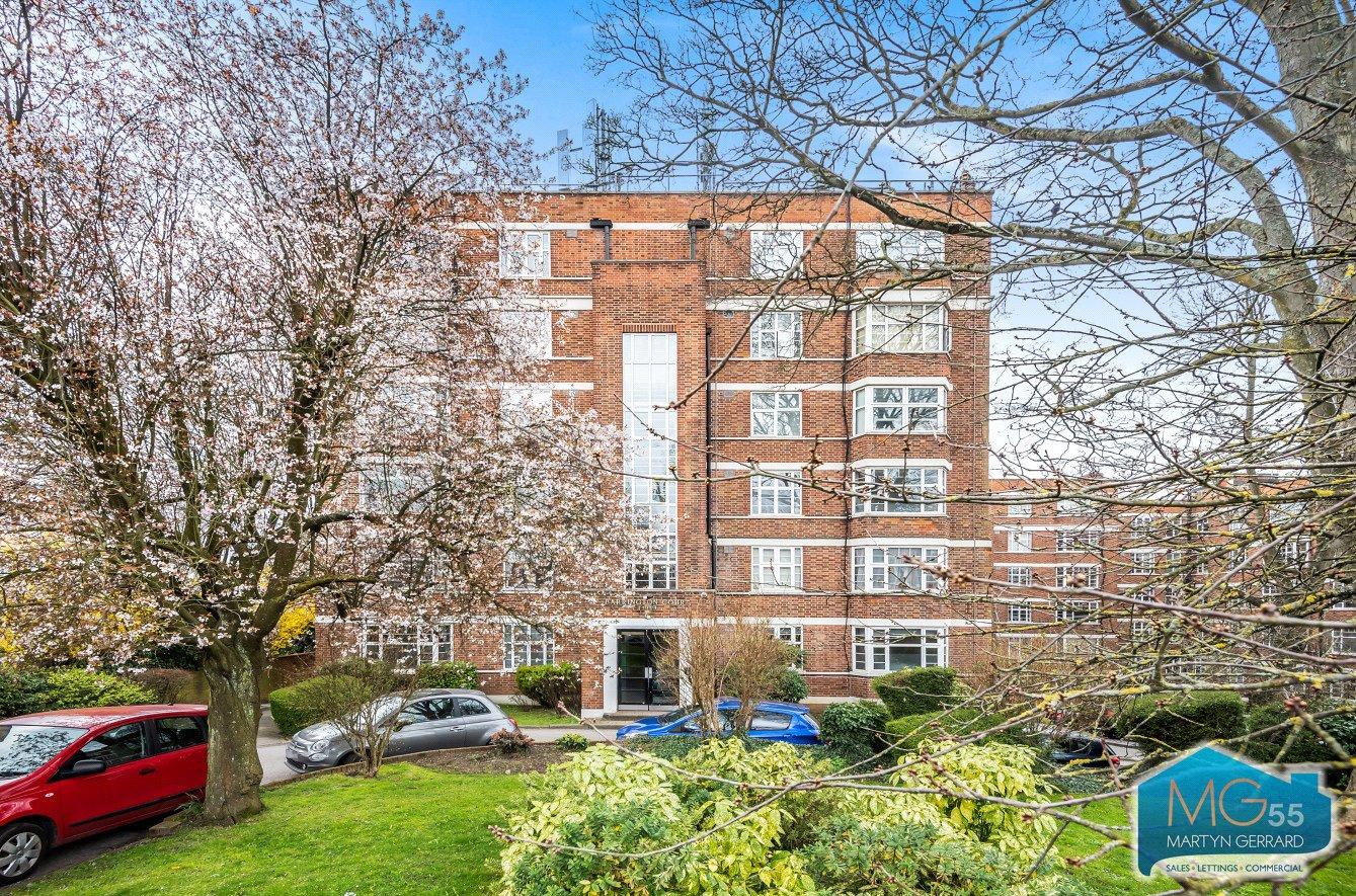 2 bedroom Apartment to rent - Martyn Gerrard
