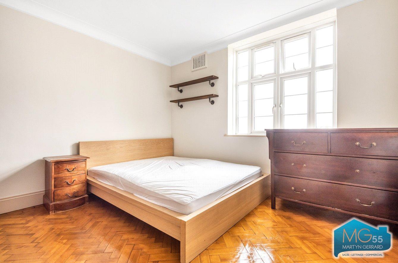 2 bedroom Apartment to rent - Martyn Gerrard
