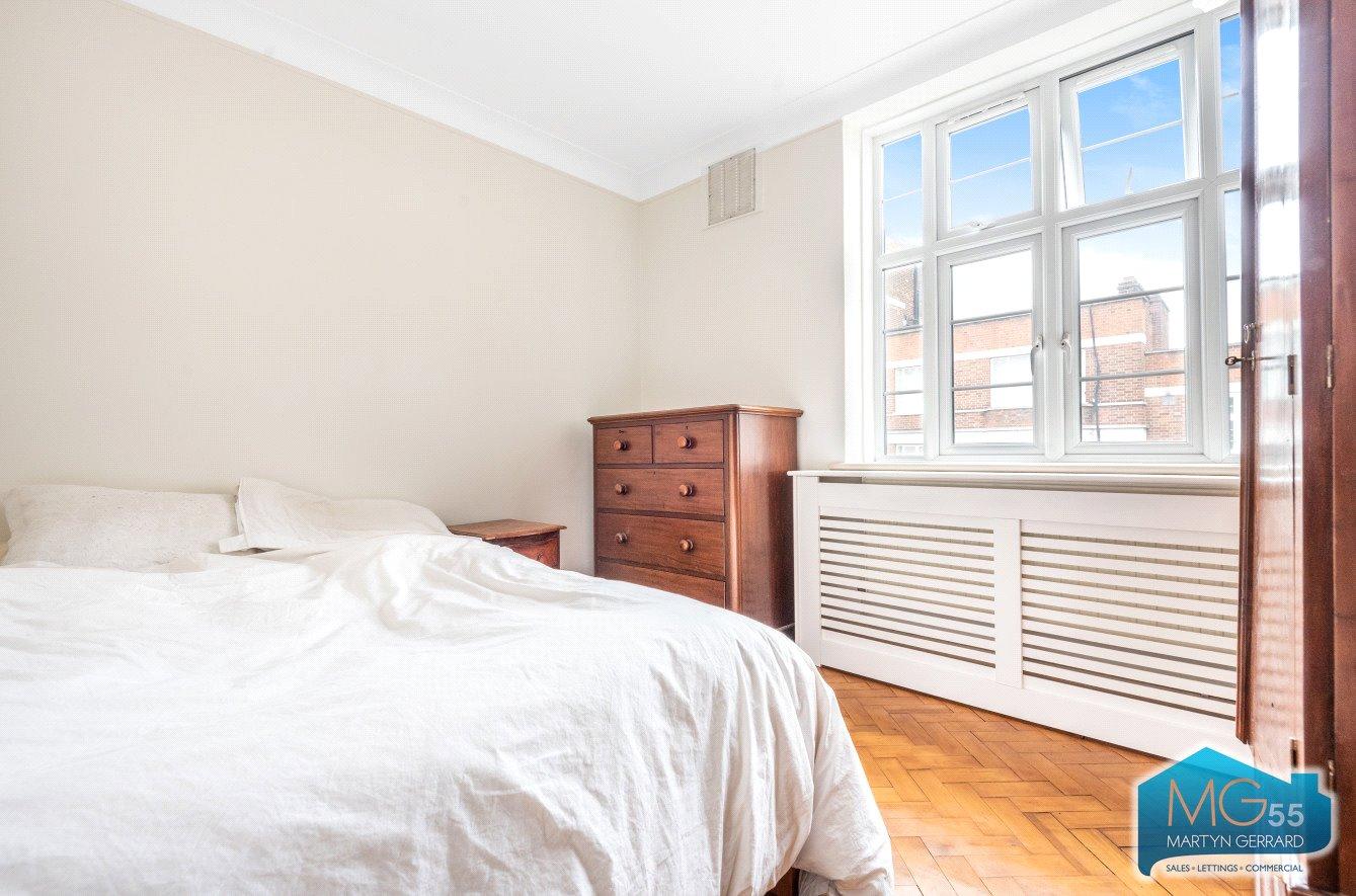2 bedroom Apartment to rent - Martyn Gerrard