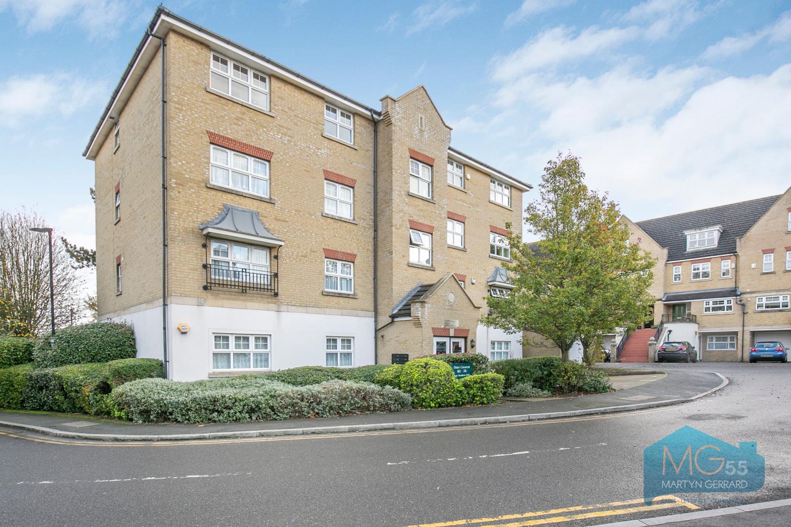 2 bedroom Apartment to rent - Martyn Gerrard