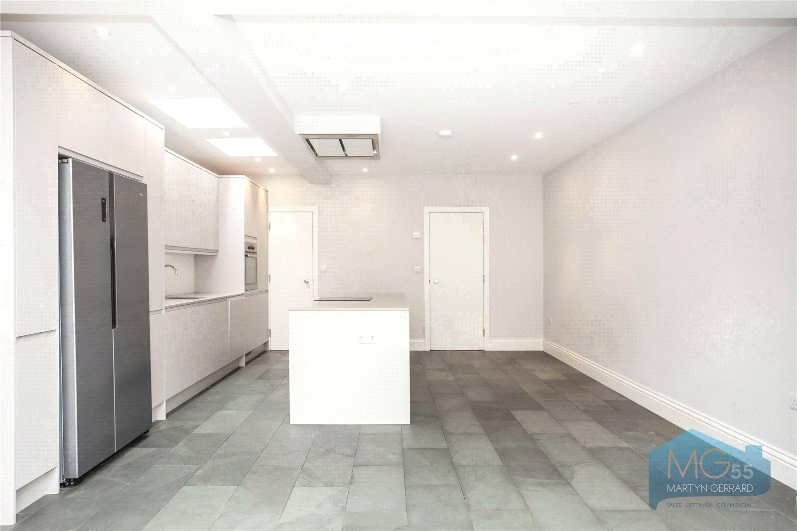 4 bedroom Terraced House to rent - Martyn Gerrard