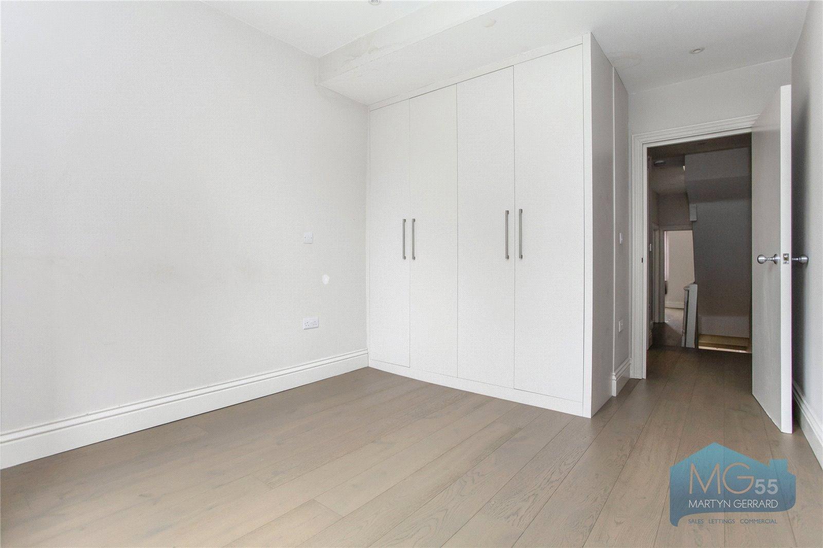 4 bedroom Terraced House to rent - Martyn Gerrard