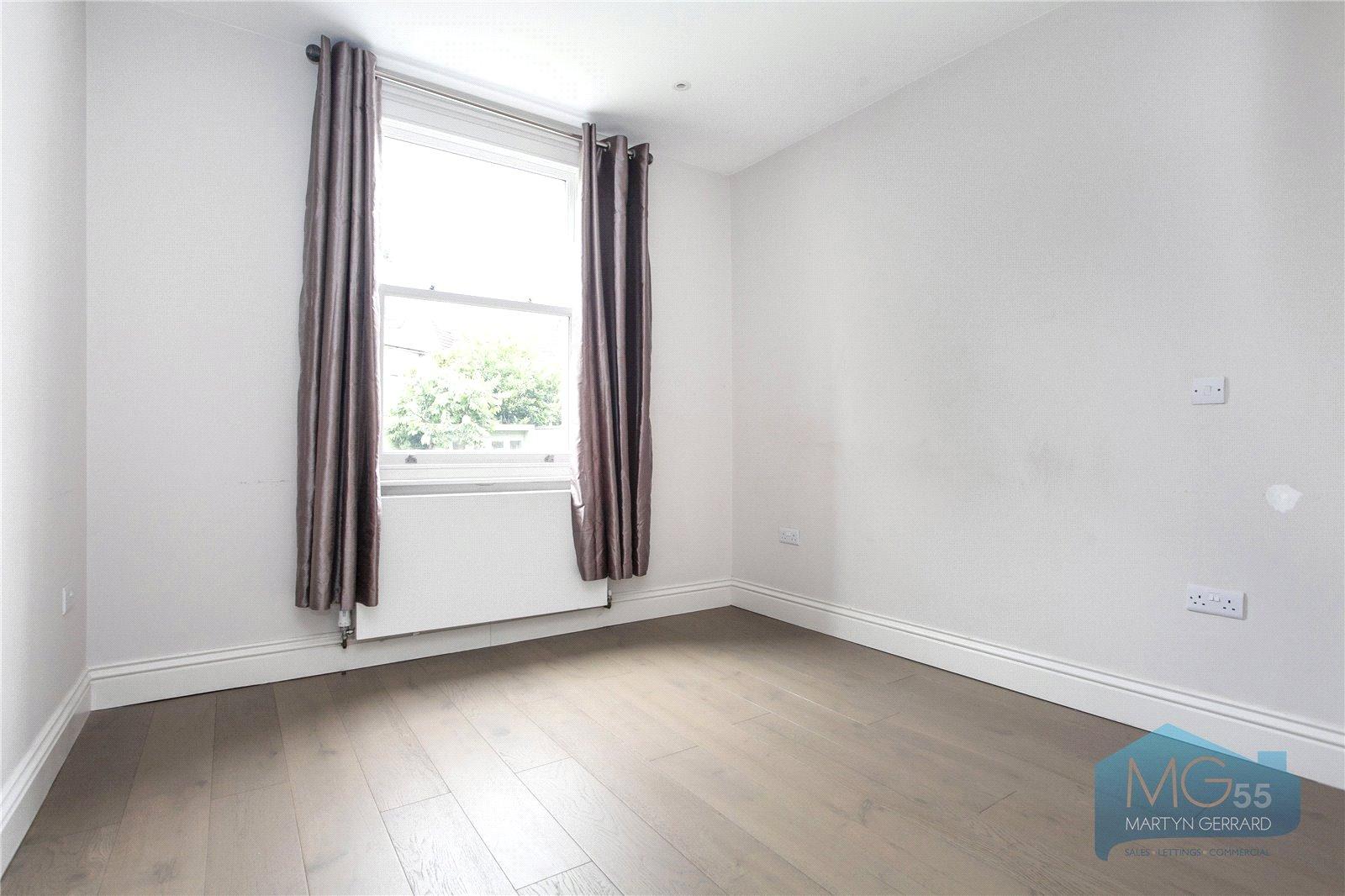 4 bedroom Terraced House to rent - Martyn Gerrard