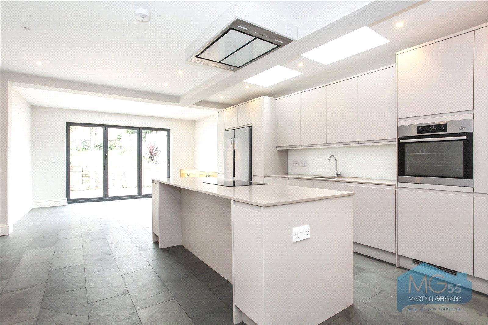 4 bedroom Terraced House to rent - Martyn Gerrard