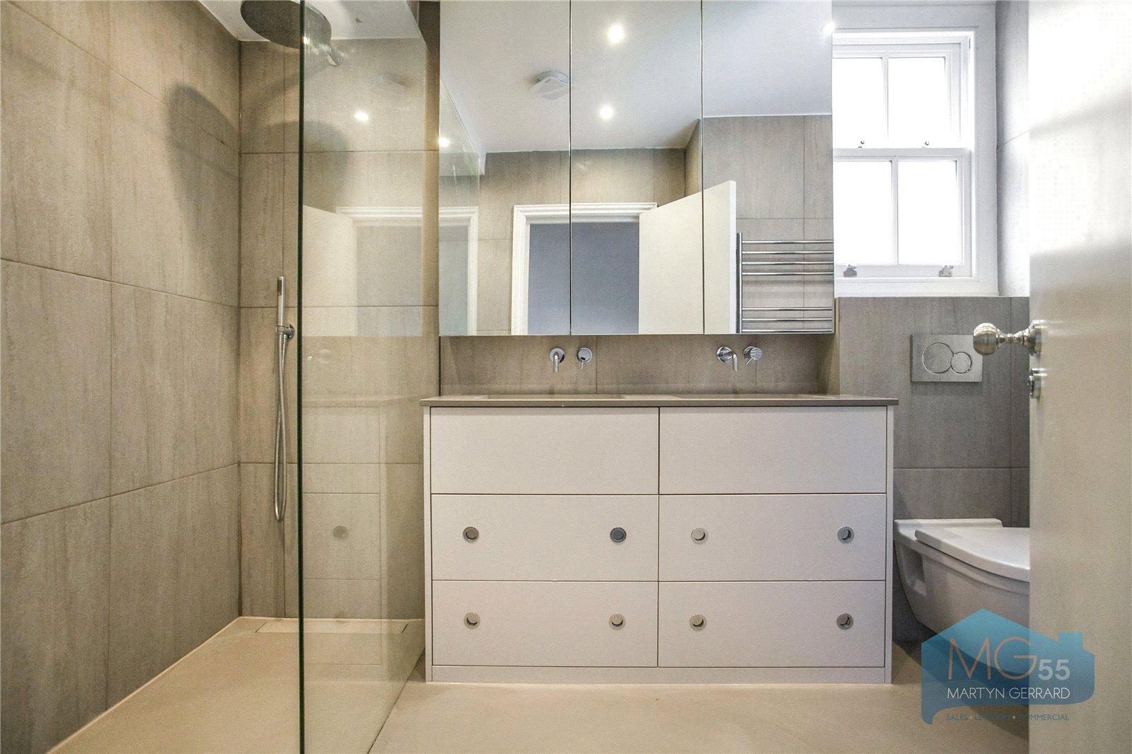 4 bedroom Terraced House to rent - Martyn Gerrard