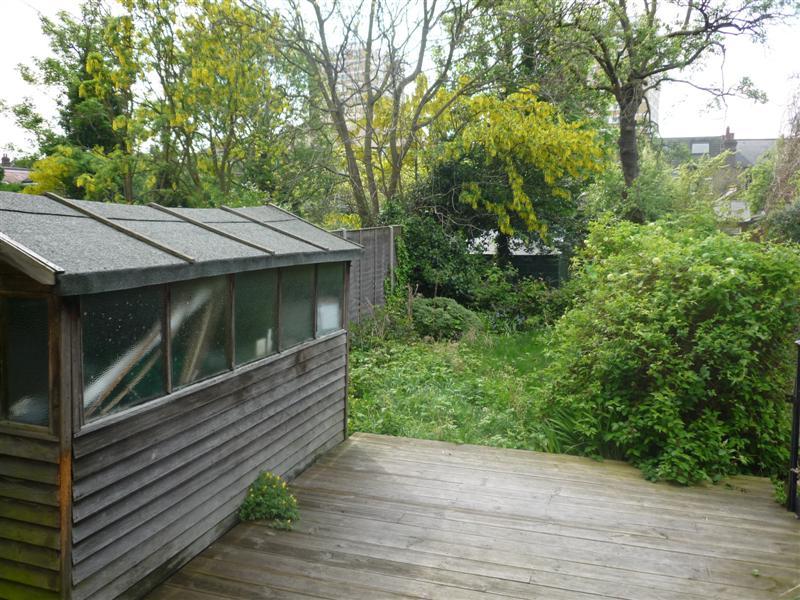 2 bedroom Ground Floor Flat to rent - Martyn Gerrard