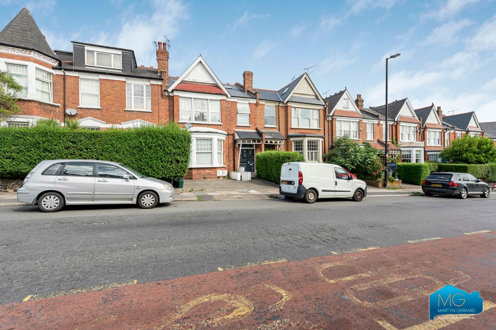 4 bedroom Apartment to rent - Martyn Gerrard