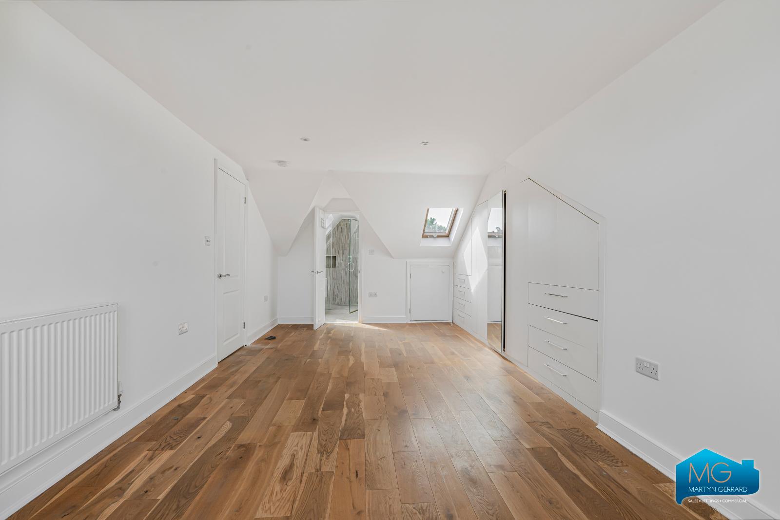 4 bedroom Apartment to rent - Martyn Gerrard