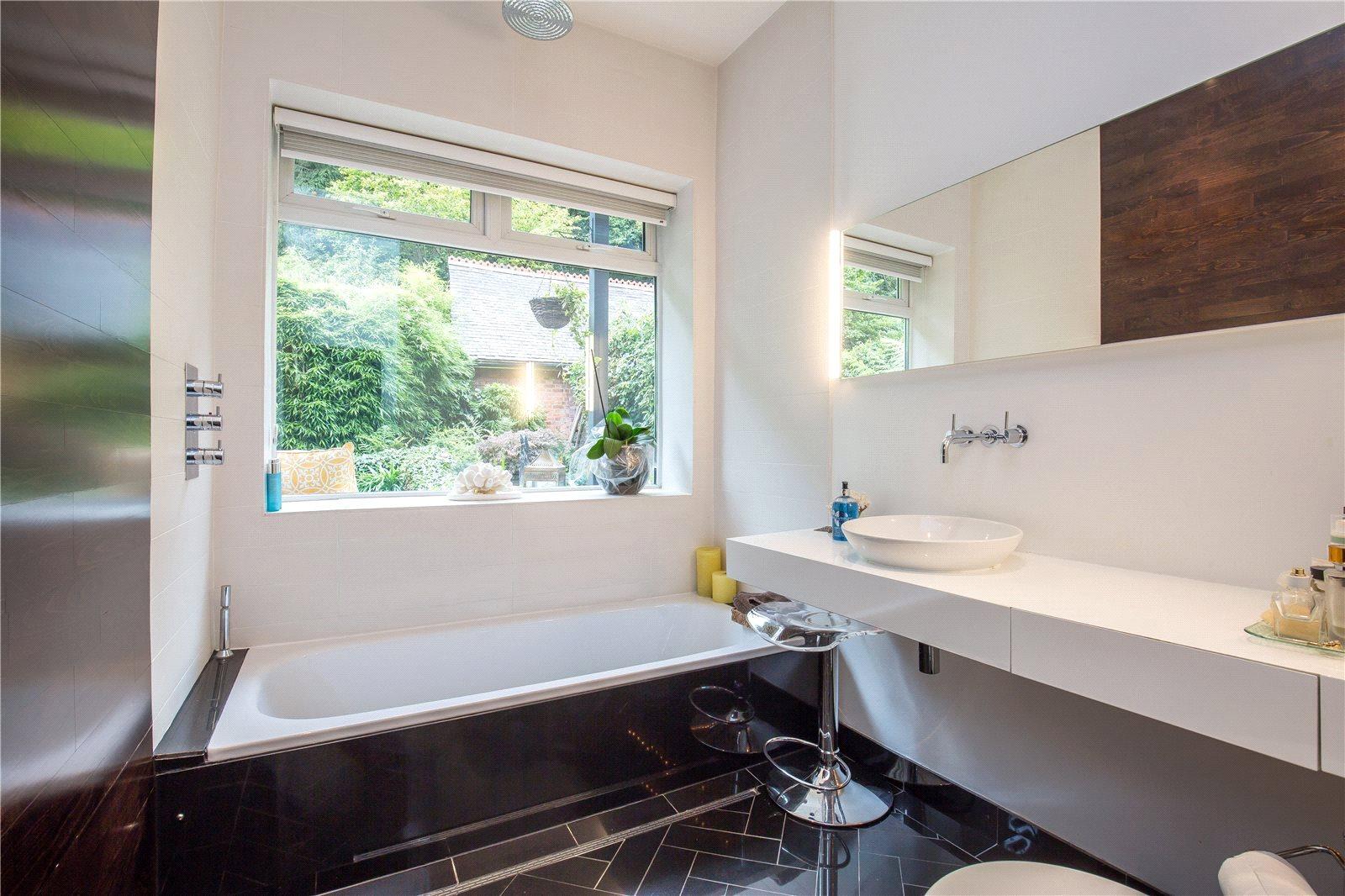 3 bedroom Apartment to rent - Martyn Gerrard