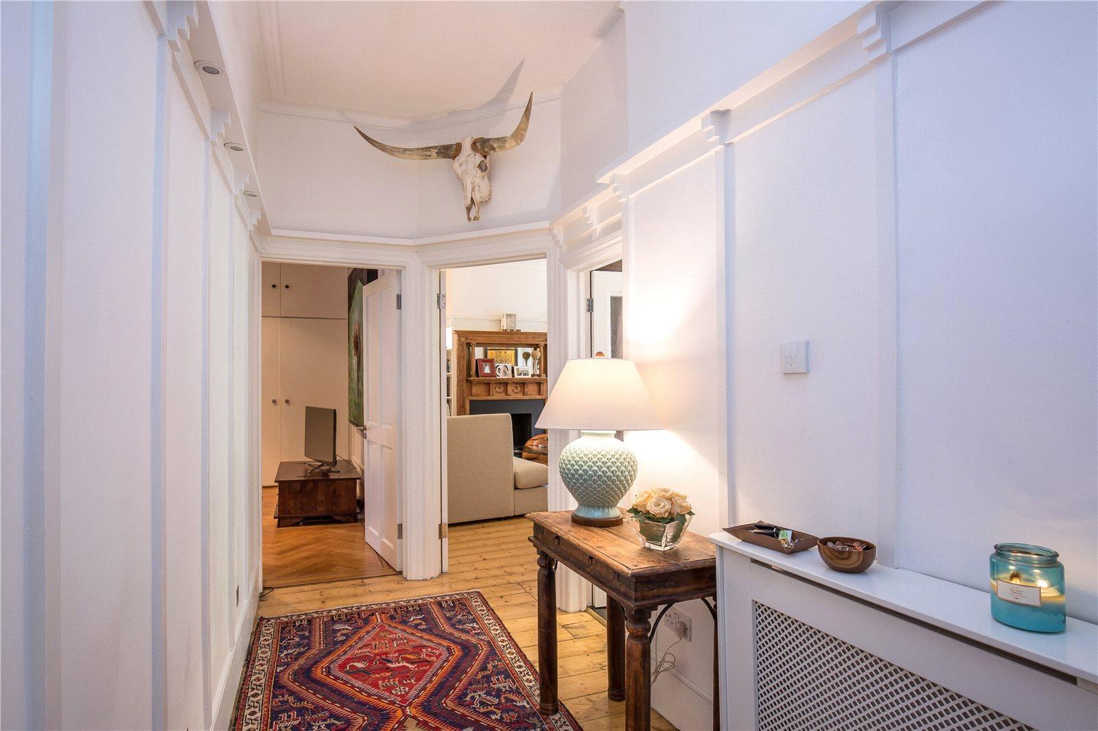 3 bedroom Apartment to rent - Martyn Gerrard