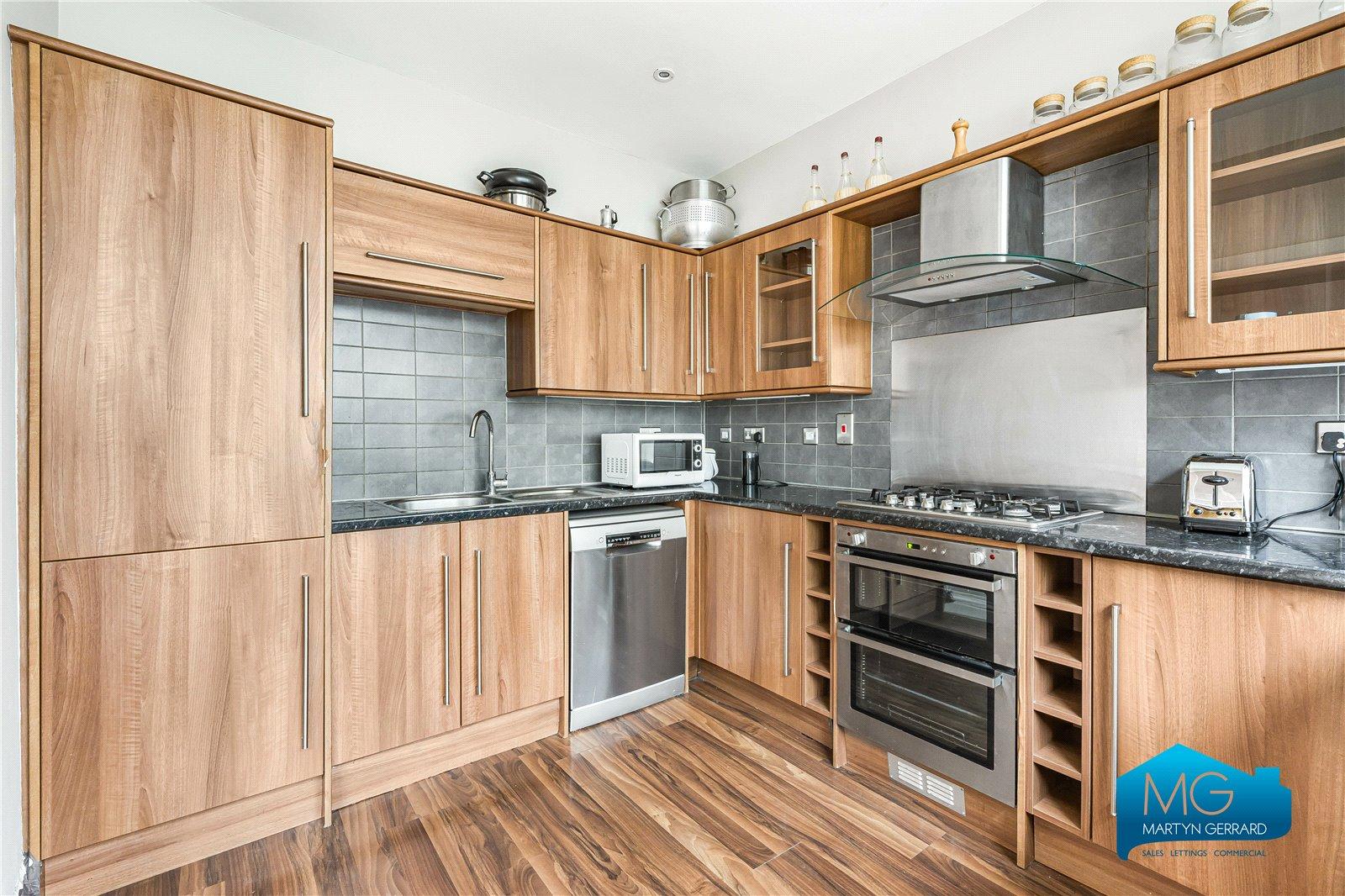 5 bedroom Terraced House to rent - Martyn Gerrard
