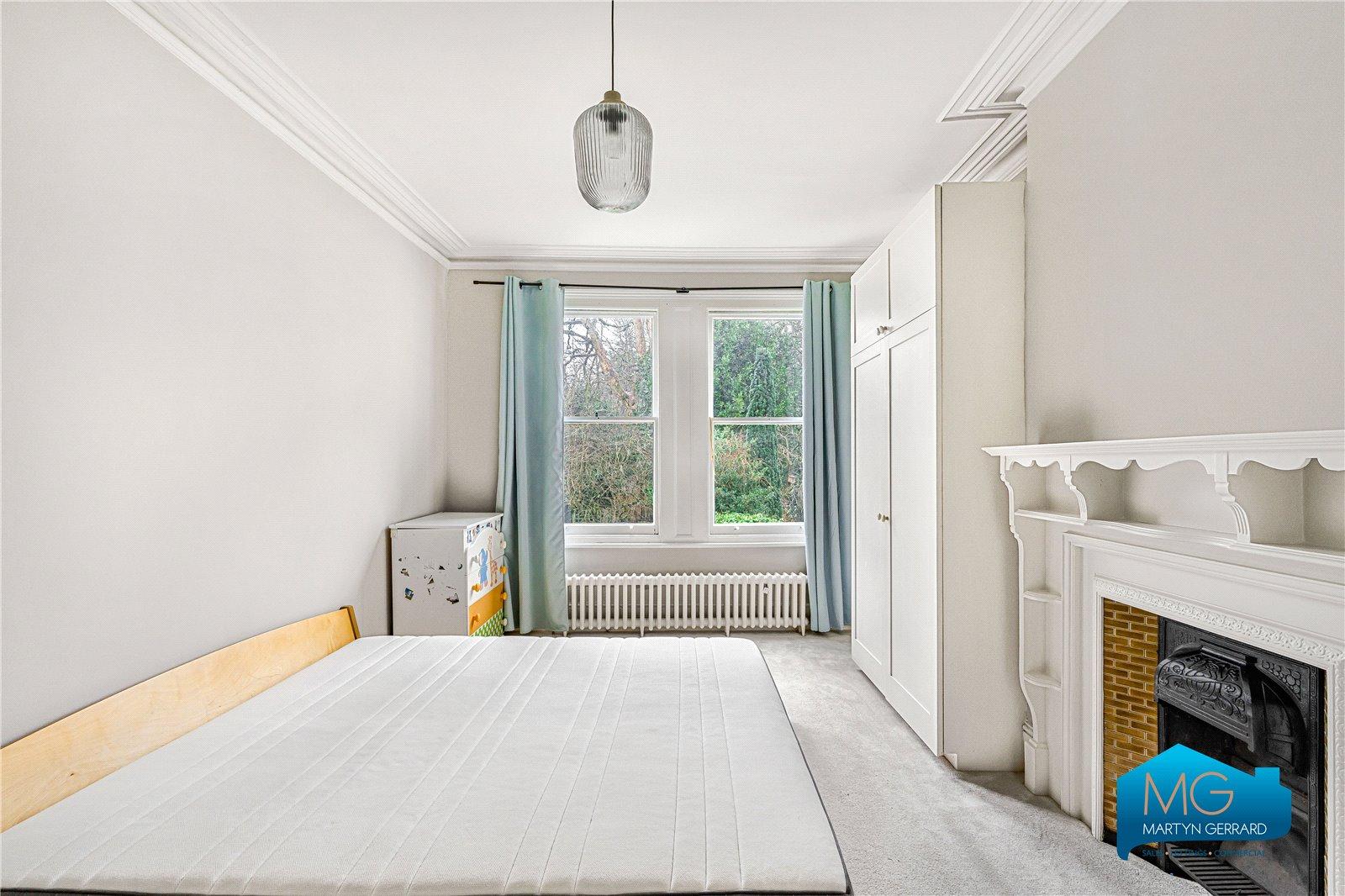 5 bedroom Terraced House to rent - Martyn Gerrard