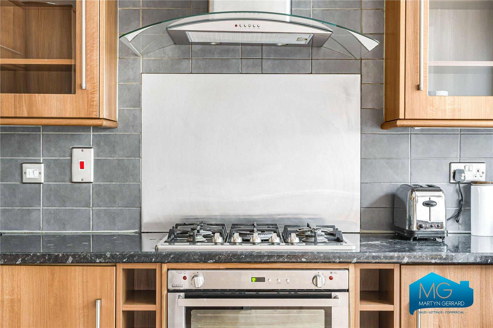 5 bedroom Terraced House to rent - Martyn Gerrard