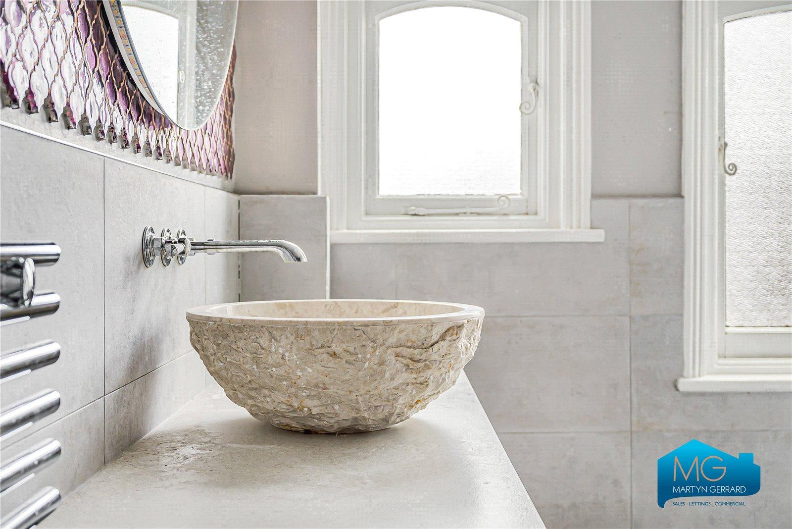 5 bedroom Terraced House to rent - Martyn Gerrard