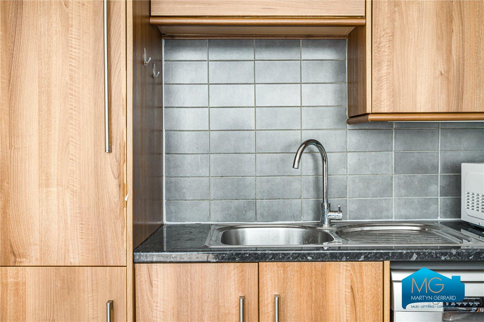 5 bedroom Terraced House to rent - Martyn Gerrard
