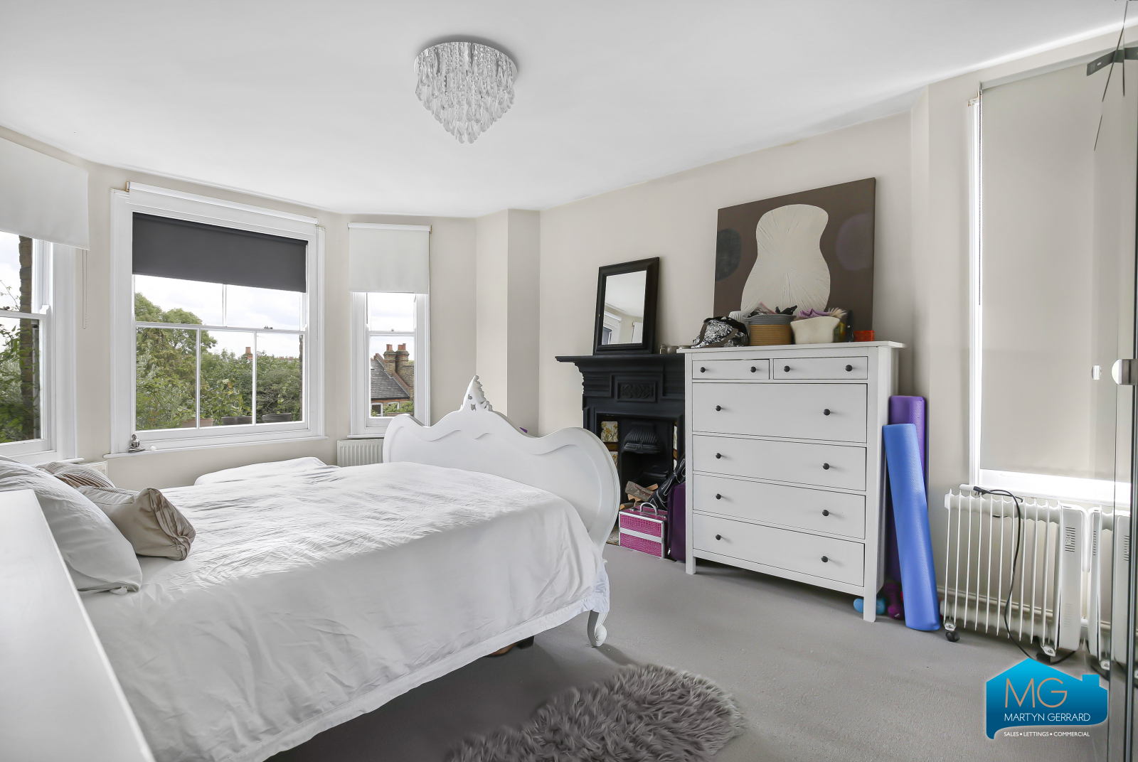 2 bedroom Apartment to rent - Martyn Gerrard