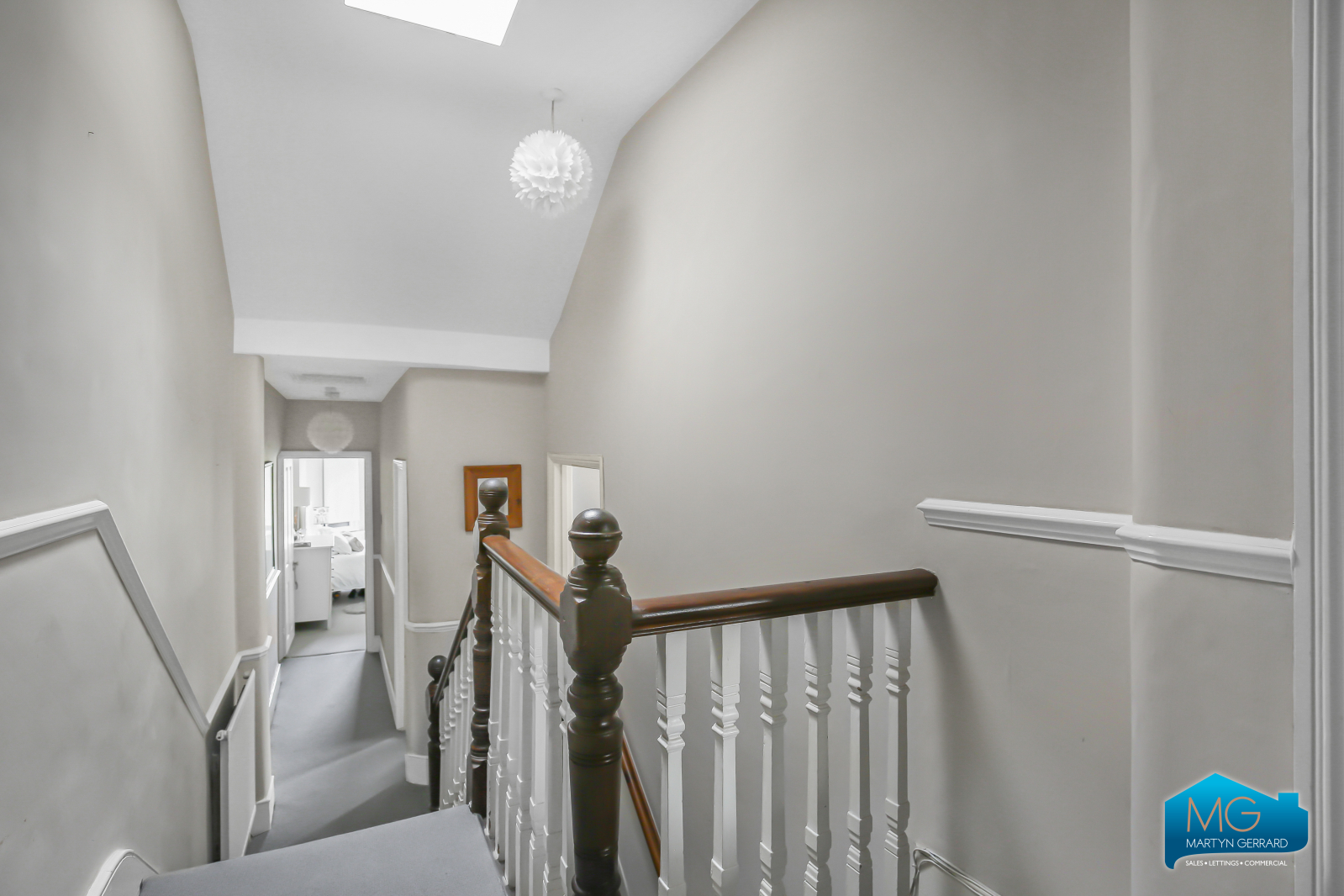 2 bedroom Apartment to rent - Martyn Gerrard
