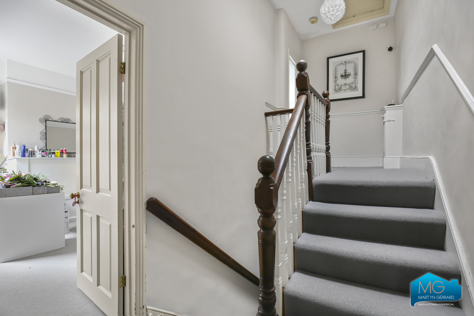 2 bedroom Apartment to rent - Martyn Gerrard