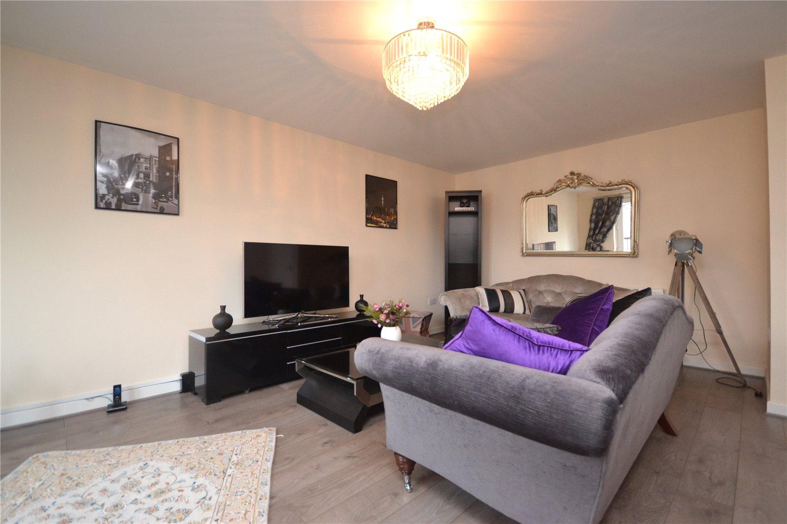 2 bedroom Property to rent - Martyn Gerrard