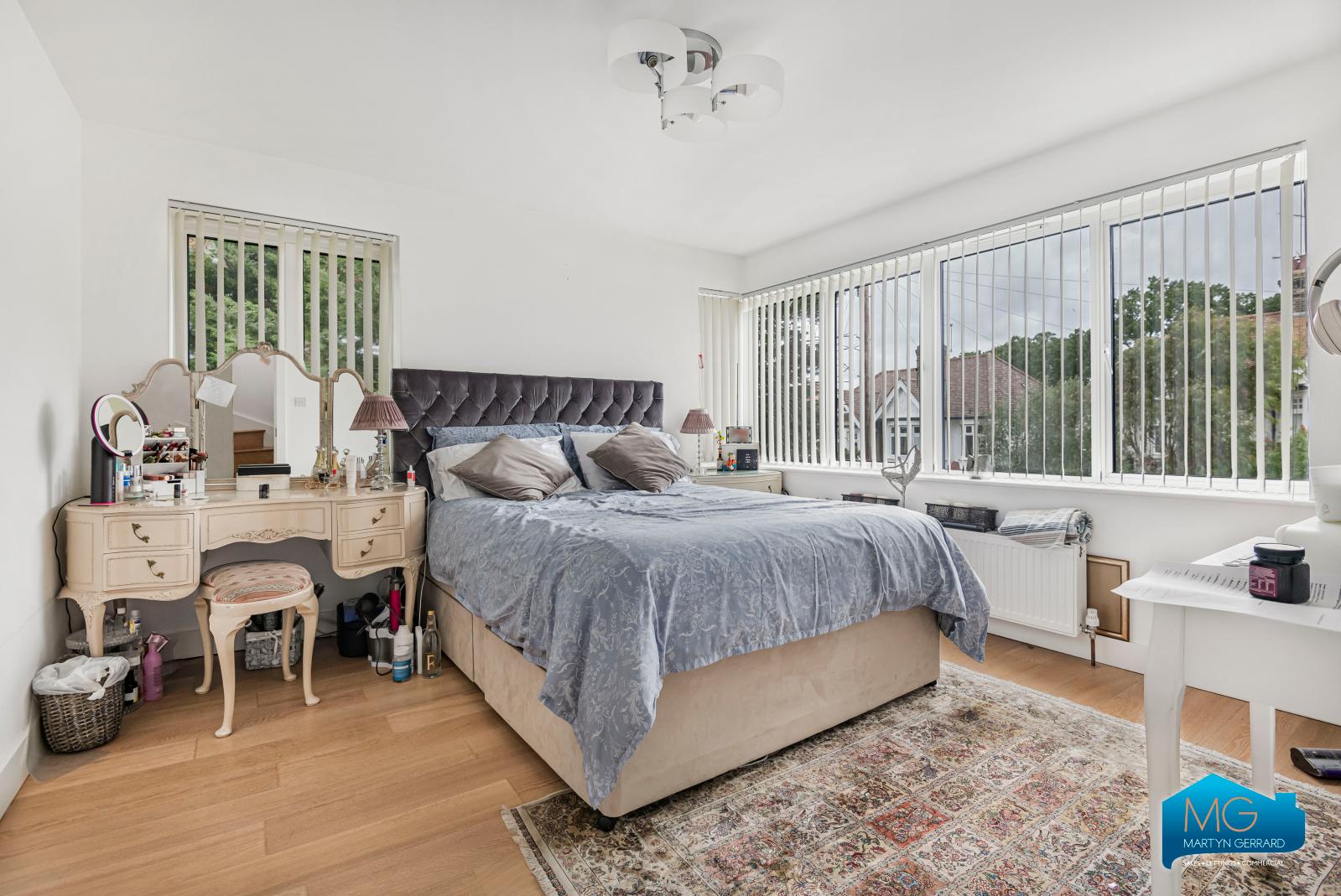 4 bedroom Detached House to rent - Martyn Gerrard
