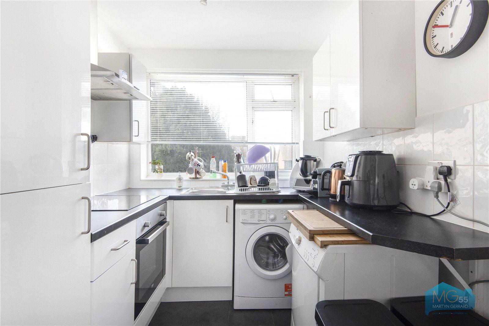 2 bedroom Maisonette to rent - Martyn Gerrard