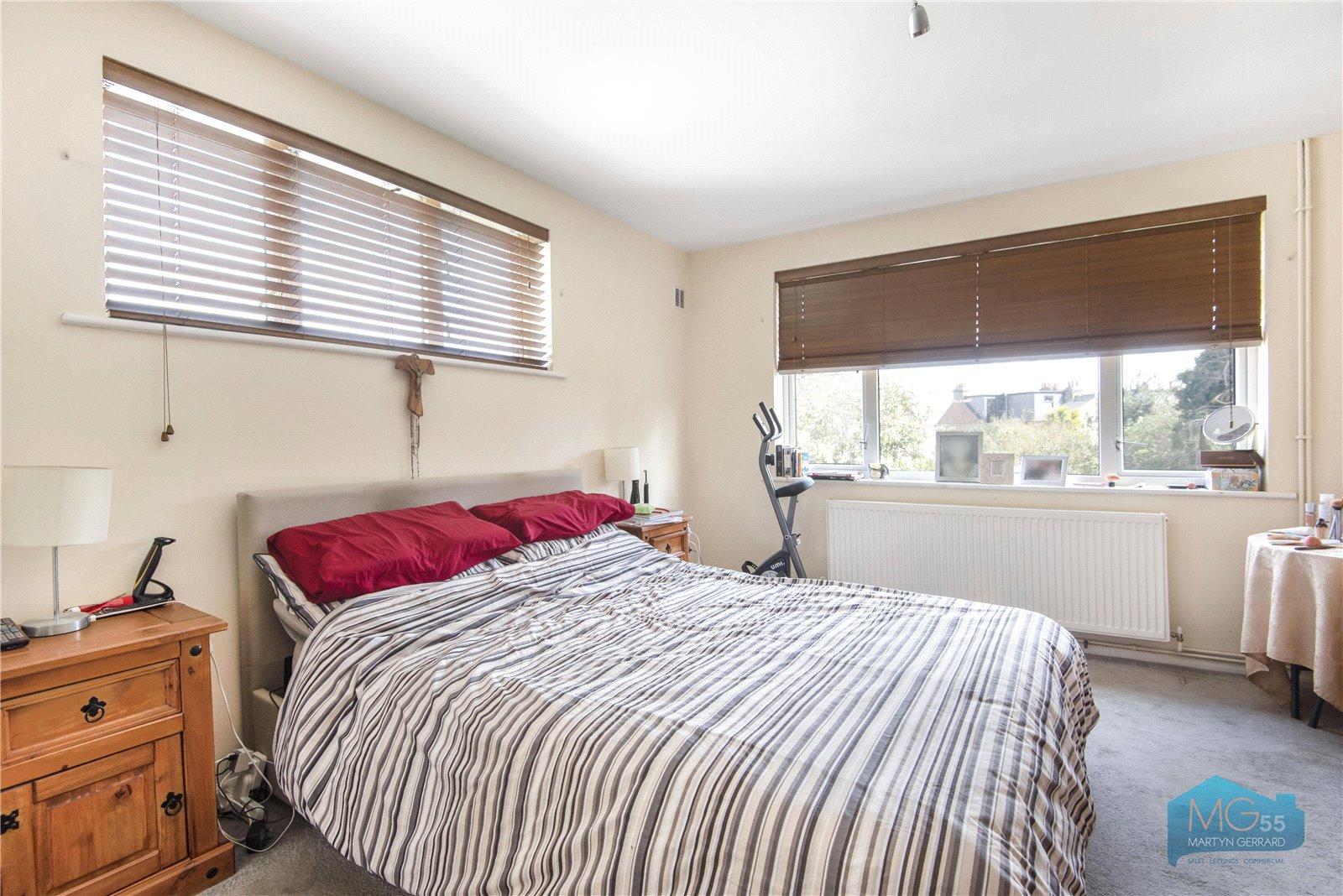 2 bedroom Maisonette to rent - Martyn Gerrard