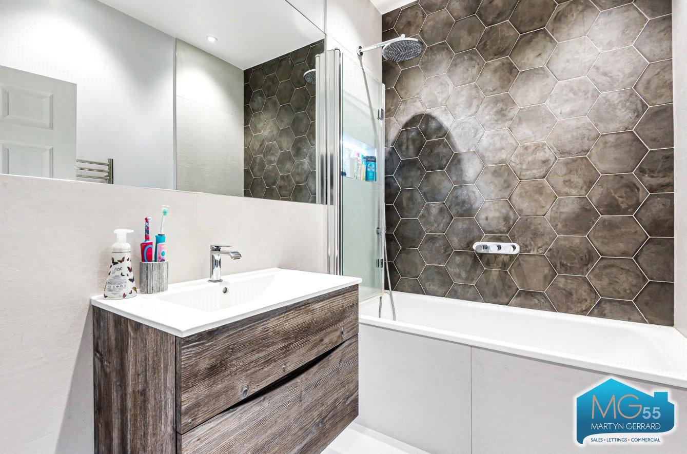 3 bedroom Apartment to rent - Martyn Gerrard