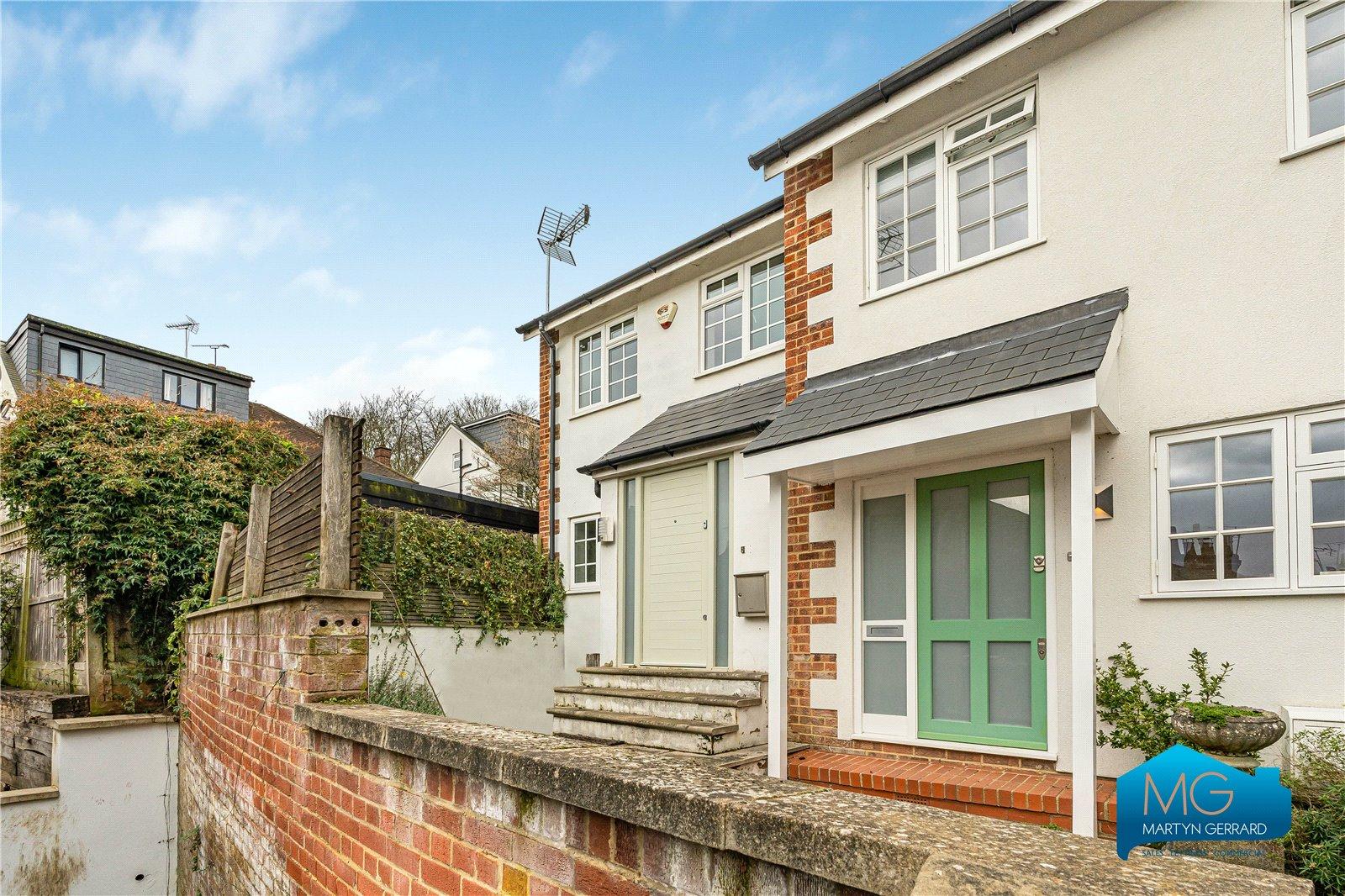 2 bedroom Terraced House to rent - Martyn Gerrard