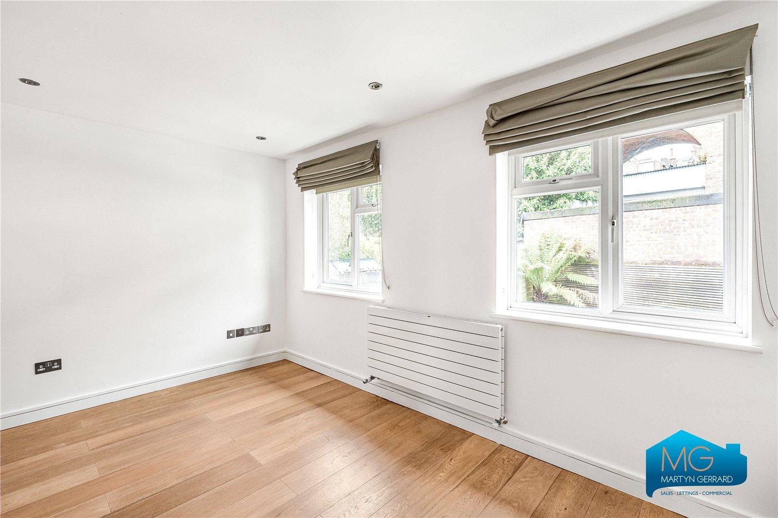 2 bedroom Terraced House to rent - Martyn Gerrard