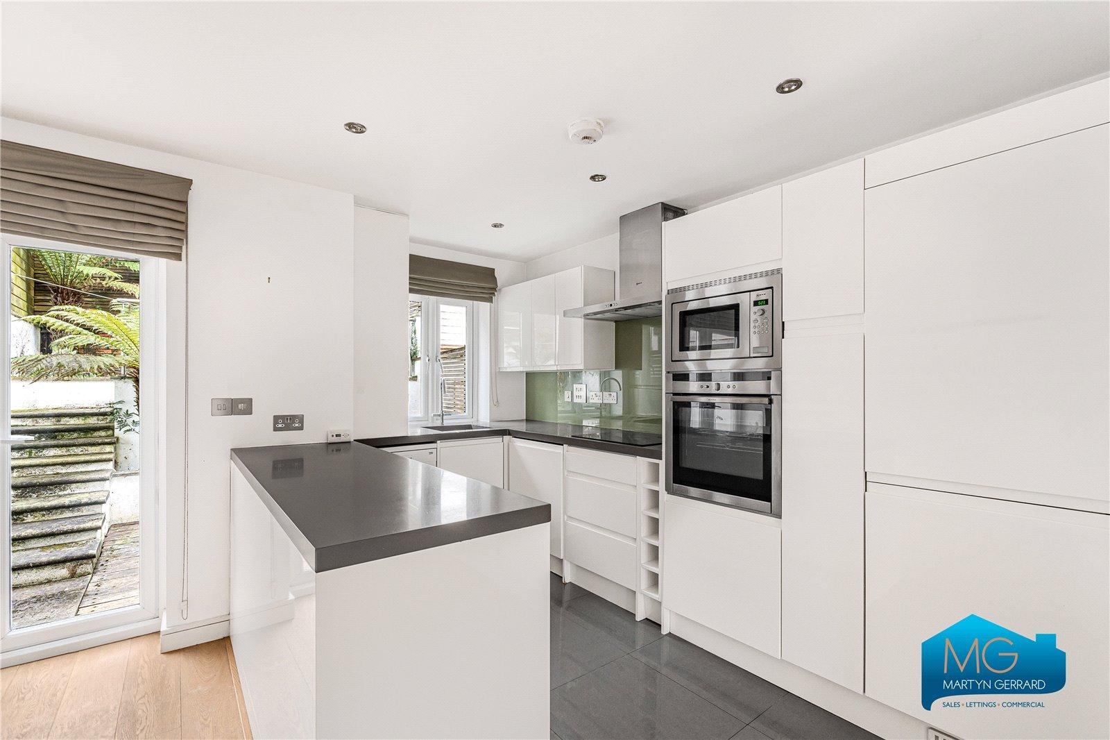 2 bedroom Terraced House to rent - Martyn Gerrard