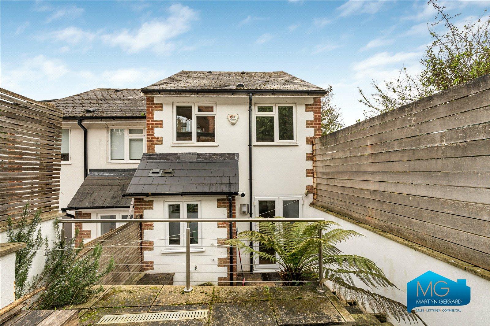 2 bedroom Terraced House to rent - Martyn Gerrard