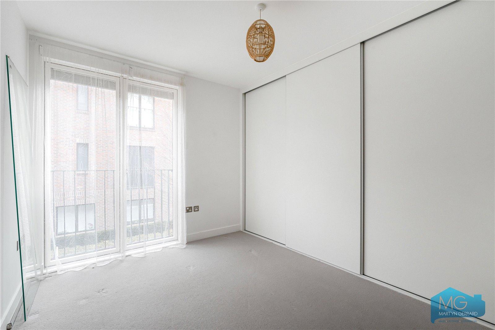 2 bedroom Apartment for sale - Martyn Gerrard
