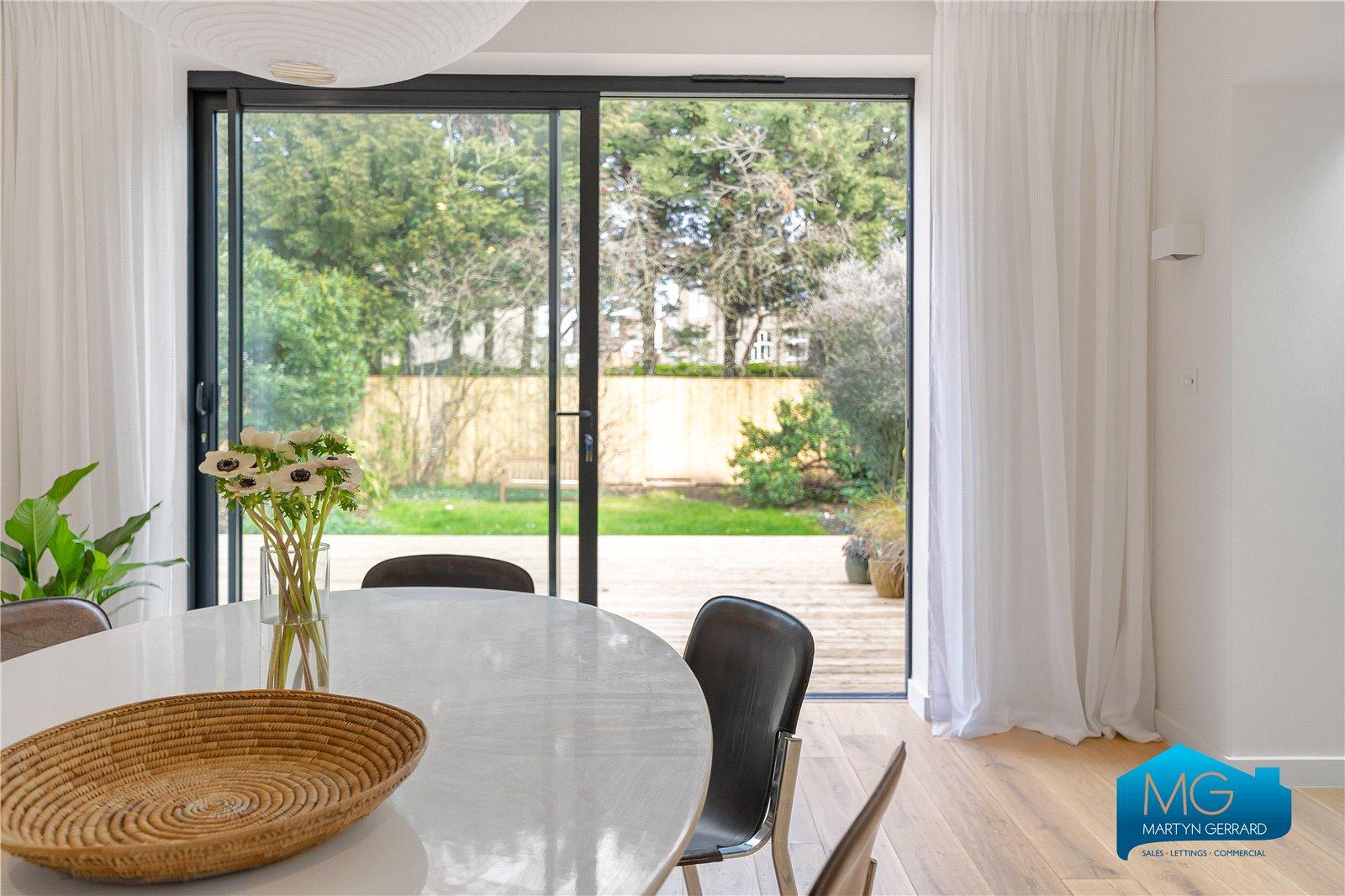 4 bedroom Semi-Detached House to rent - Martyn Gerrard