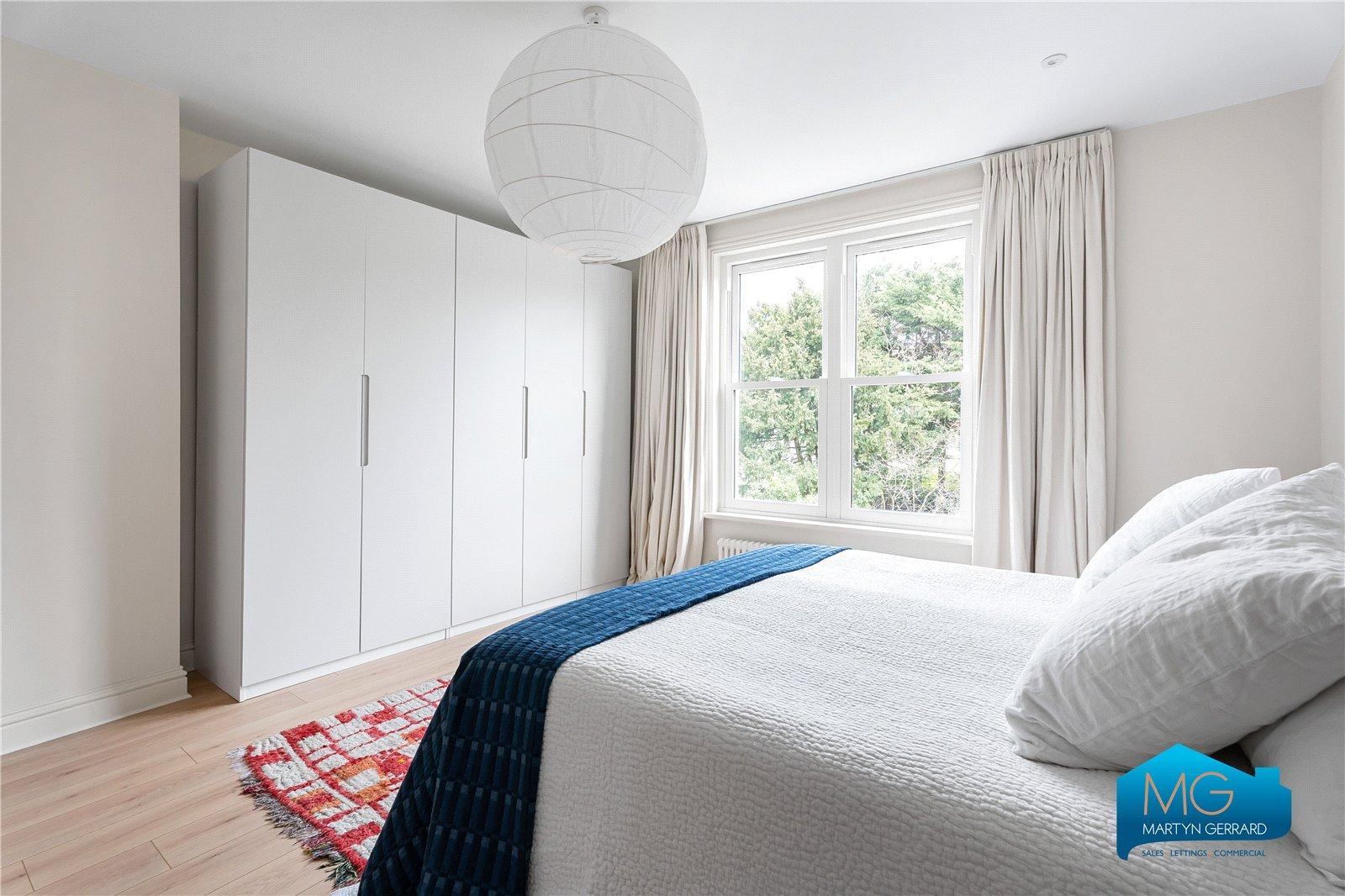 4 bedroom Semi-Detached House to rent - Martyn Gerrard