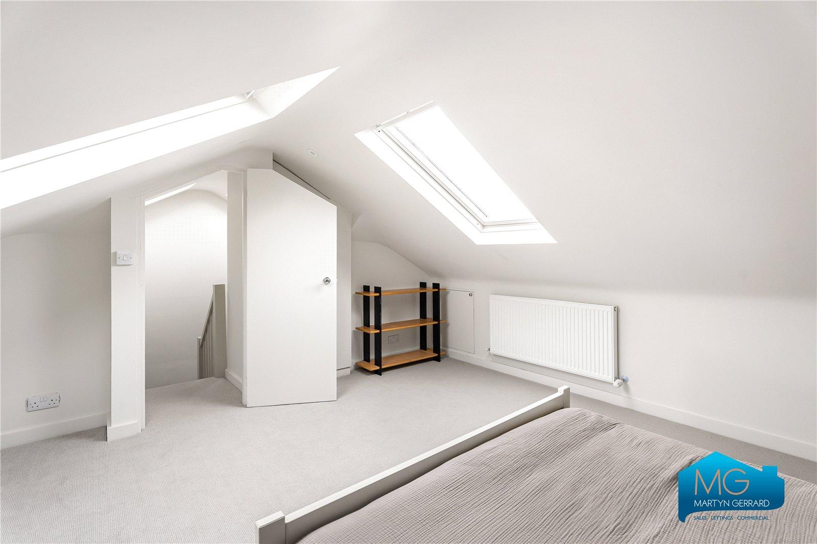 4 bedroom Semi-Detached House to rent - Martyn Gerrard