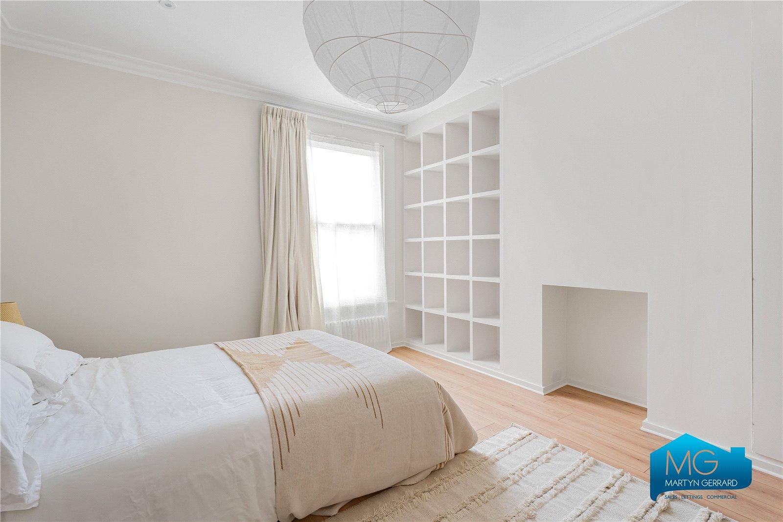 4 bedroom Semi-Detached House to rent - Martyn Gerrard