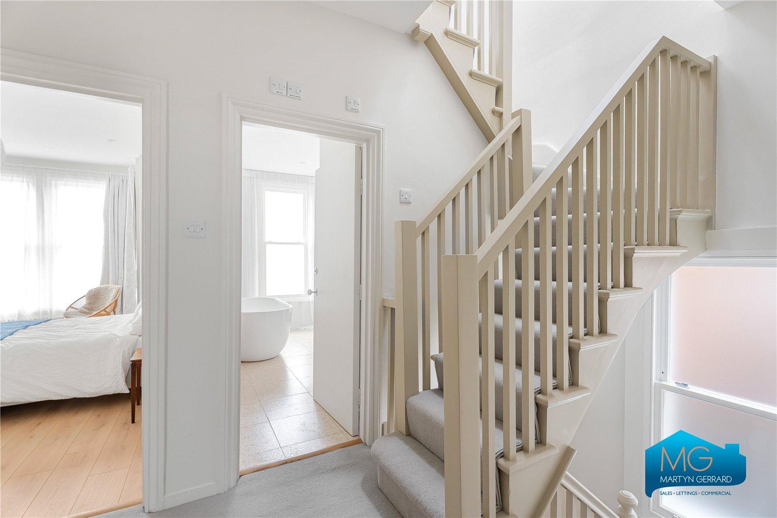 4 bedroom Semi-Detached House to rent - Martyn Gerrard
