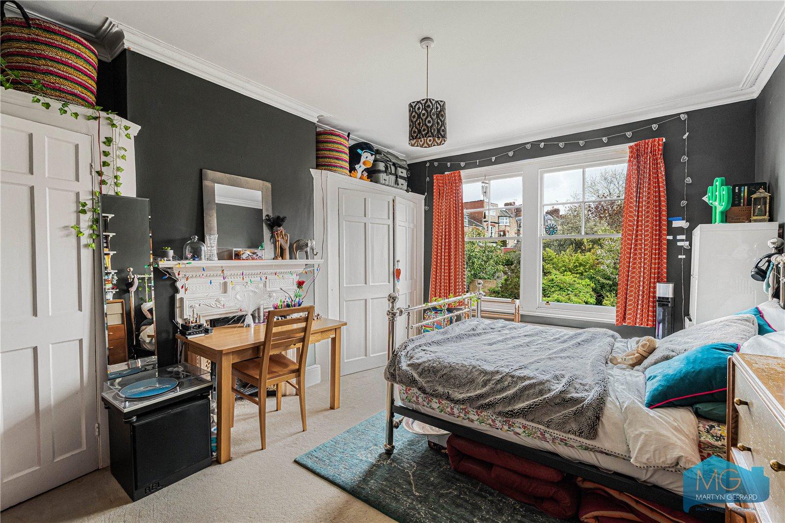 5 bedroom House for sale - Martyn Gerrard