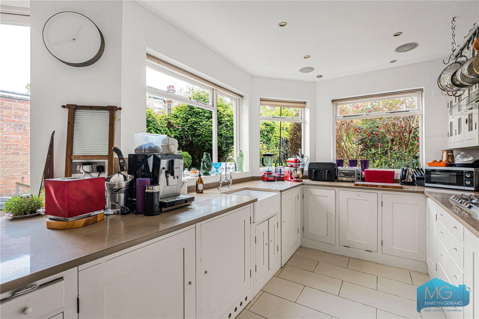 5 bedroom House for sale - Martyn Gerrard