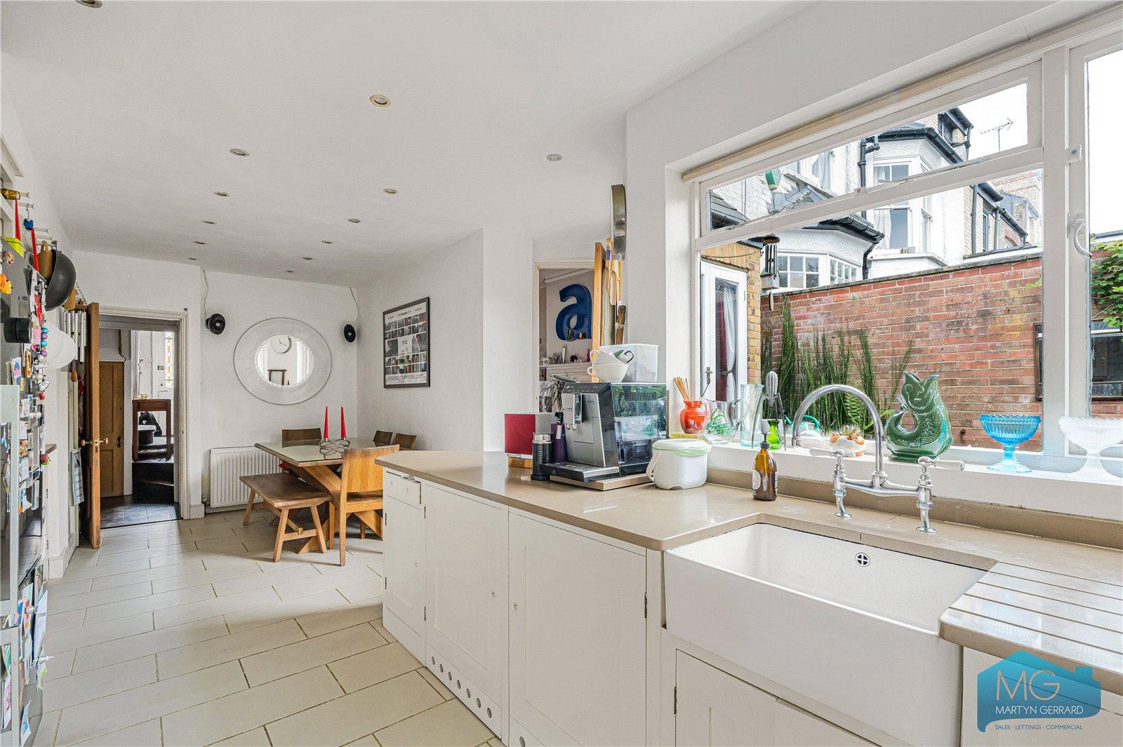 5 bedroom House for sale - Martyn Gerrard
