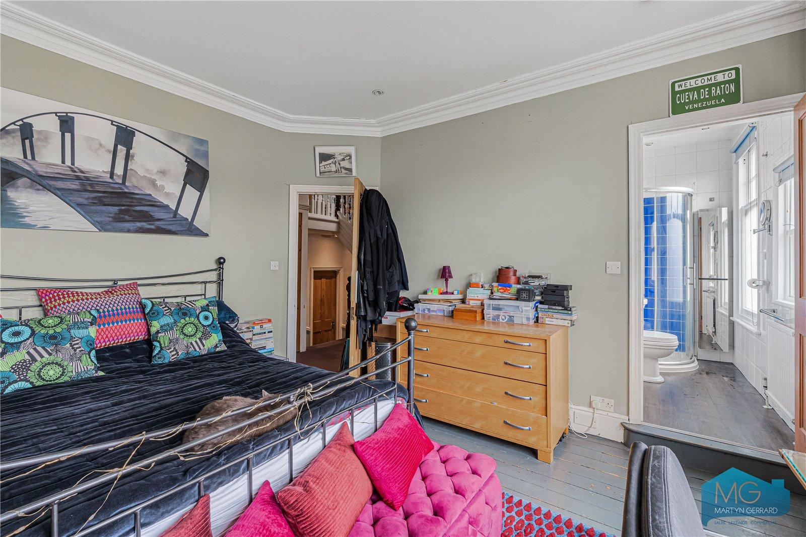 5 bedroom House for sale - Martyn Gerrard
