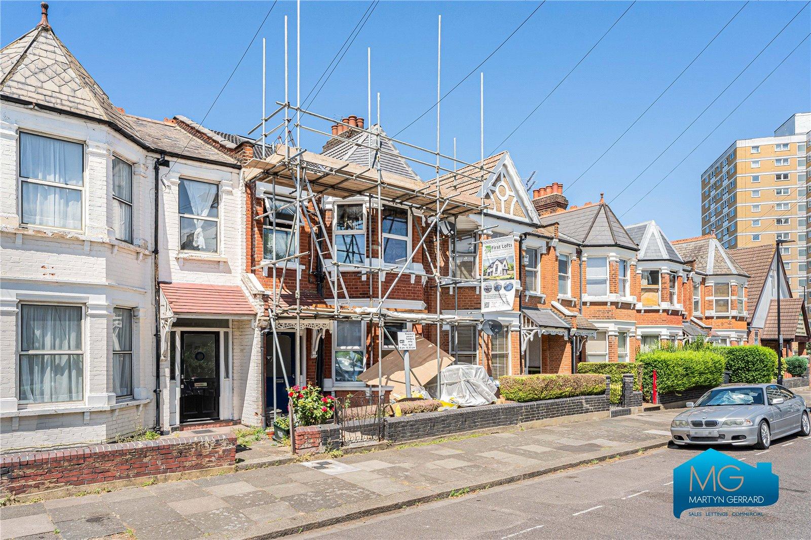 2 bedroom Apartment to rent - Martyn Gerrard