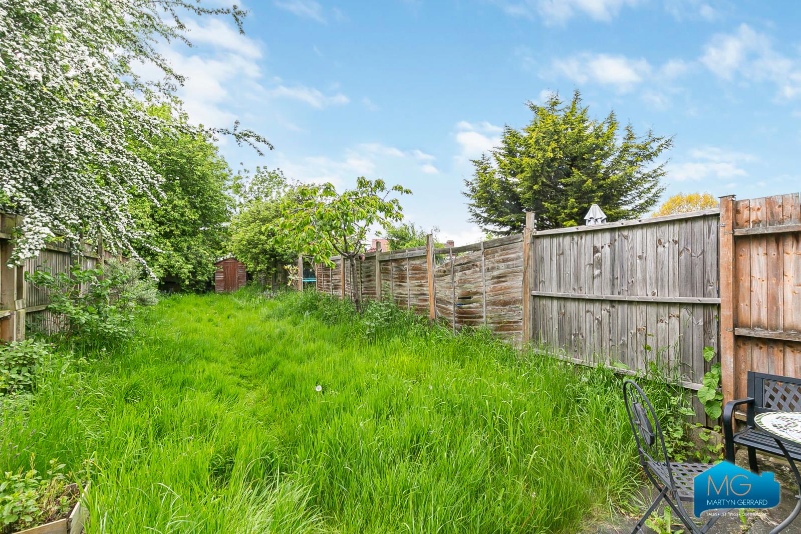 2 bedroom Semi-Detached House to rent - Martyn Gerrard