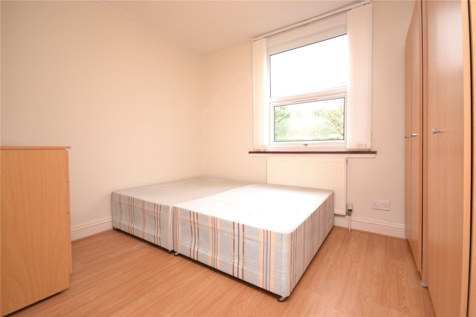 2 bedroom Apartment to rent - Martyn Gerrard