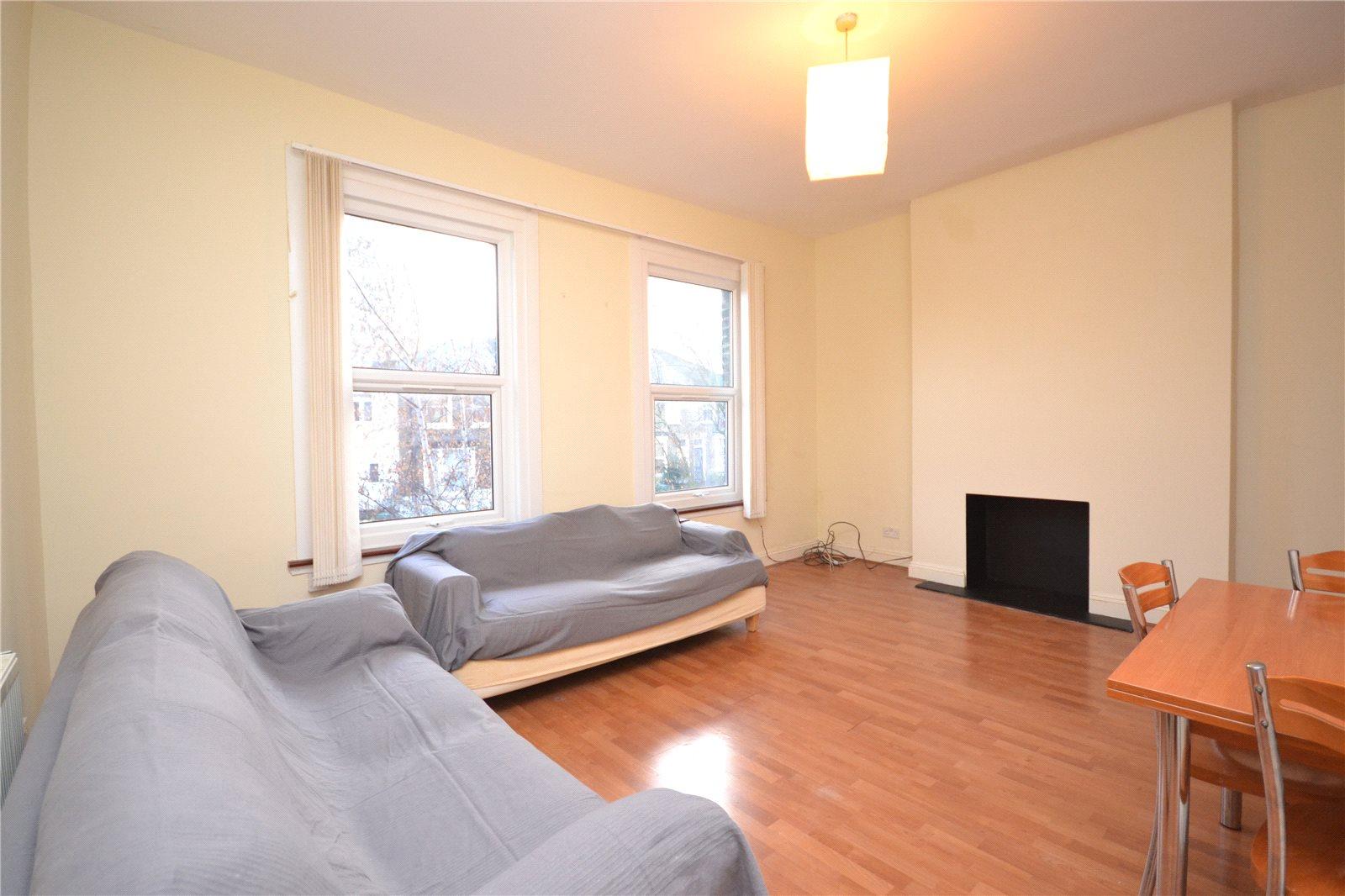 2 bedroom Apartment to rent - Martyn Gerrard