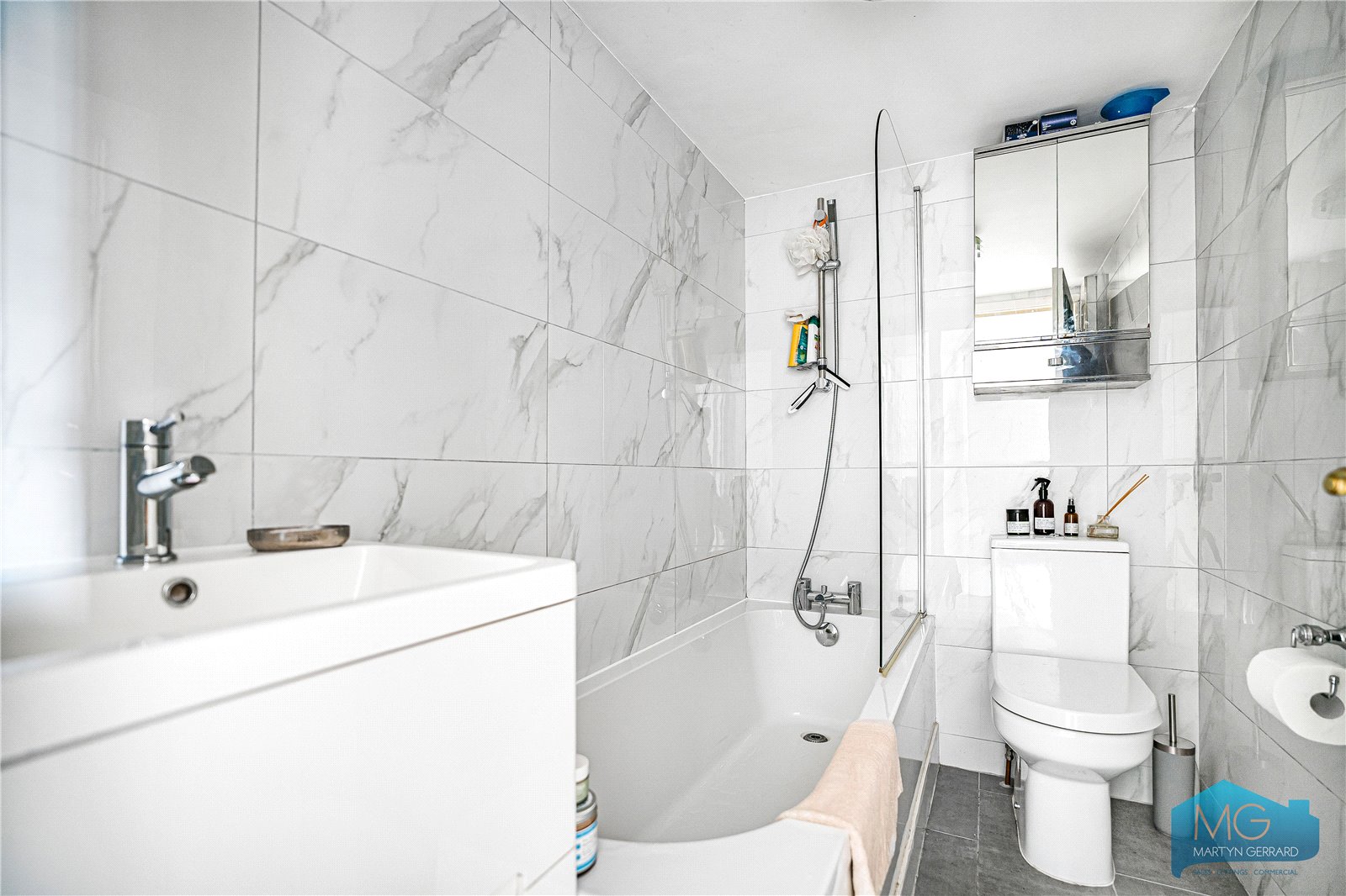 2 bedroom Ground Floor Flat for sale - Martyn Gerrard