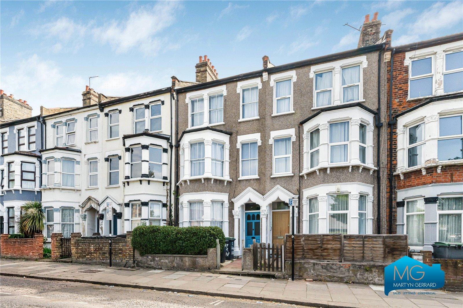 3 bedroom Apartment to rent - Martyn Gerrard