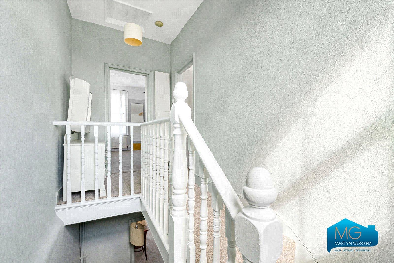 3 bedroom Apartment to rent - Martyn Gerrard